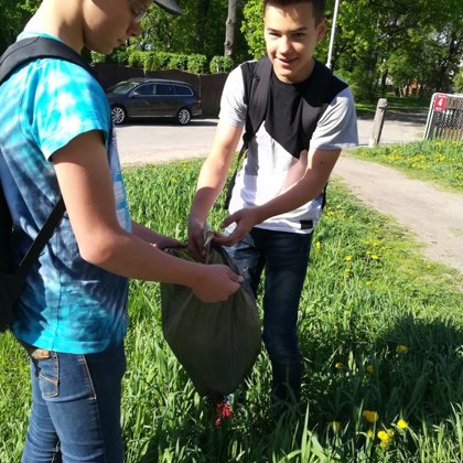 Jaunieši sakopj savu Jelgavu