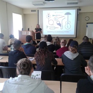 JĀdara viesojas Vidzemes augstskolā un tiekas ar maiznīcas "Liepkalni" vadītāju Robertu