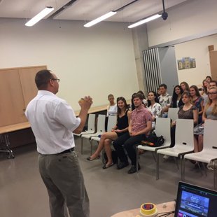 Konference "Jaunieši Var"