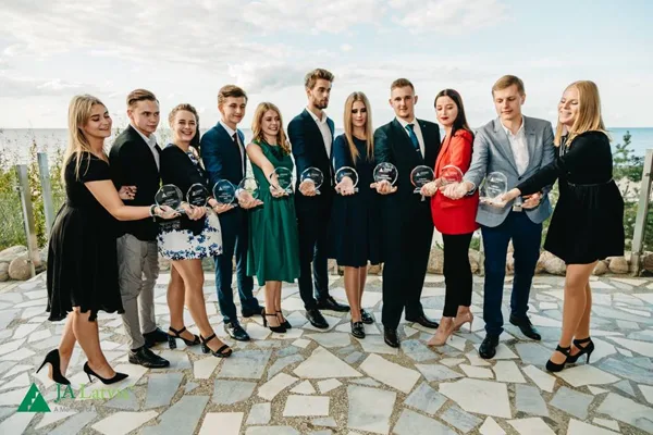 JAL Līderu programmas izlaidums